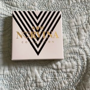 Mini ABH Norvina palette